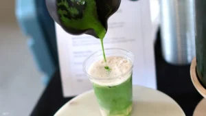 اكتشف سحر الماتشا: الشاي الأخضر الياباني للصحة والحيوية اليومية