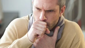 تراكم المخاط في الصدر: الأسباب والحلول السريعة