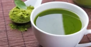اكتشف سحر الماتشا: الشاي الأخضر الياباني للصحة والحيوية اليومية