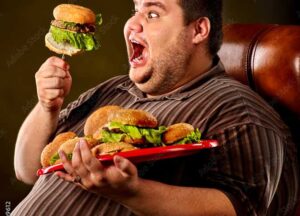 جوع نفسي بعد الشبع: الأسباب الخفية و5 طرق للسيطرة عليه