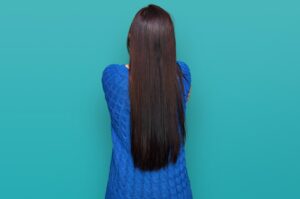 فوائد وأضرار الكيراتين للشعر: متى يفيدك ومتى يدمرك