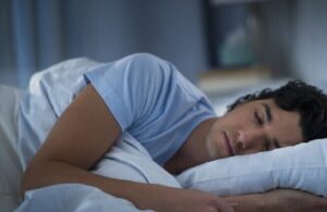 أسرار التغيرات المدهشة في الجسم عند النوم مبكرًا