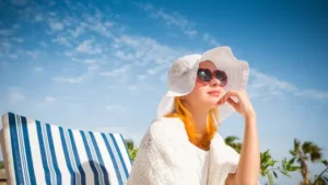 أفضل الطرق الطبيعية والطبية لاستعادة لون بشرتك الموحد