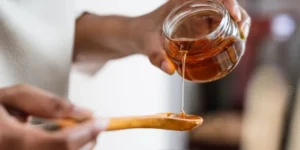 العسل.. صيدلية طبيعية في ملعقة