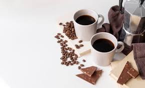 لماذا نشعر بالنعاس بعد شرب فنجان من القهوة