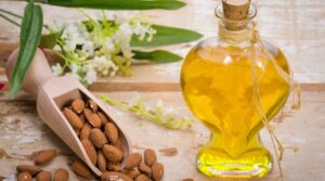 زيت اللوز الحلو اللمسة الذهبية لجمال البشرة والشعر