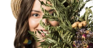 سر الشعر الكثيف الطبيعي: عشبة المشاط مقابل السدر ووصفات الدمج السحرية