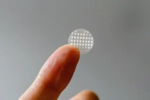 بثور الوجه تظهر فجأة وتُفسد بشرتكِ؟ 7 أسباب هرمونية + غذائية تُصيب 80% من الناس