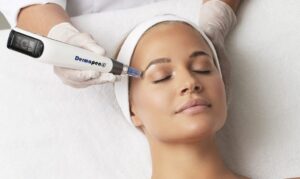 الديرمابن للندبات: يُشدّ البشرة ويُفتّح البقع في شهر