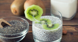 معوى منتظم كل يوم: 8 أطعمة تُحرّك الأمعاء بنسبة 70% بدون ملينات