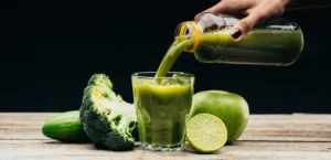 العصير الأخضر سر الطاقة: اشربي كوبًا يوميًا وودّعي التعب + بطن مسطحة في أسبوع