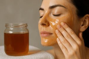 The best honey mixtures for hair and skin care