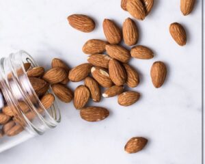 Almond treasure: a healthy heart + clear skin