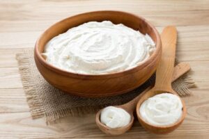 8 Benefits of Yogurt for Clear Skin and Weight Loss in a Week