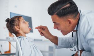 Treating tonsillitis with herbs and home remedies