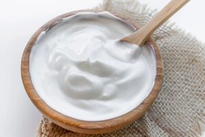 8 Benefits of Yogurt for Clear Skin and Weight Loss in a Week